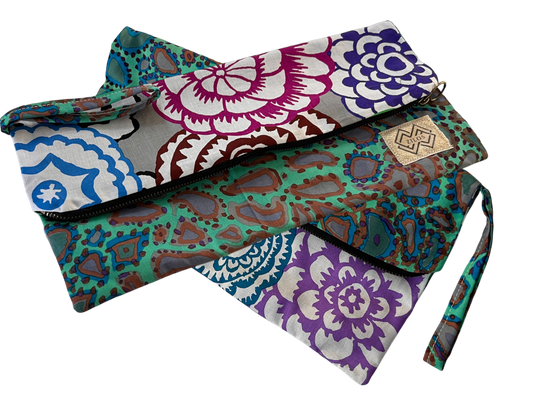 Bohemian Elegance: A Vibrant Cotton Purse