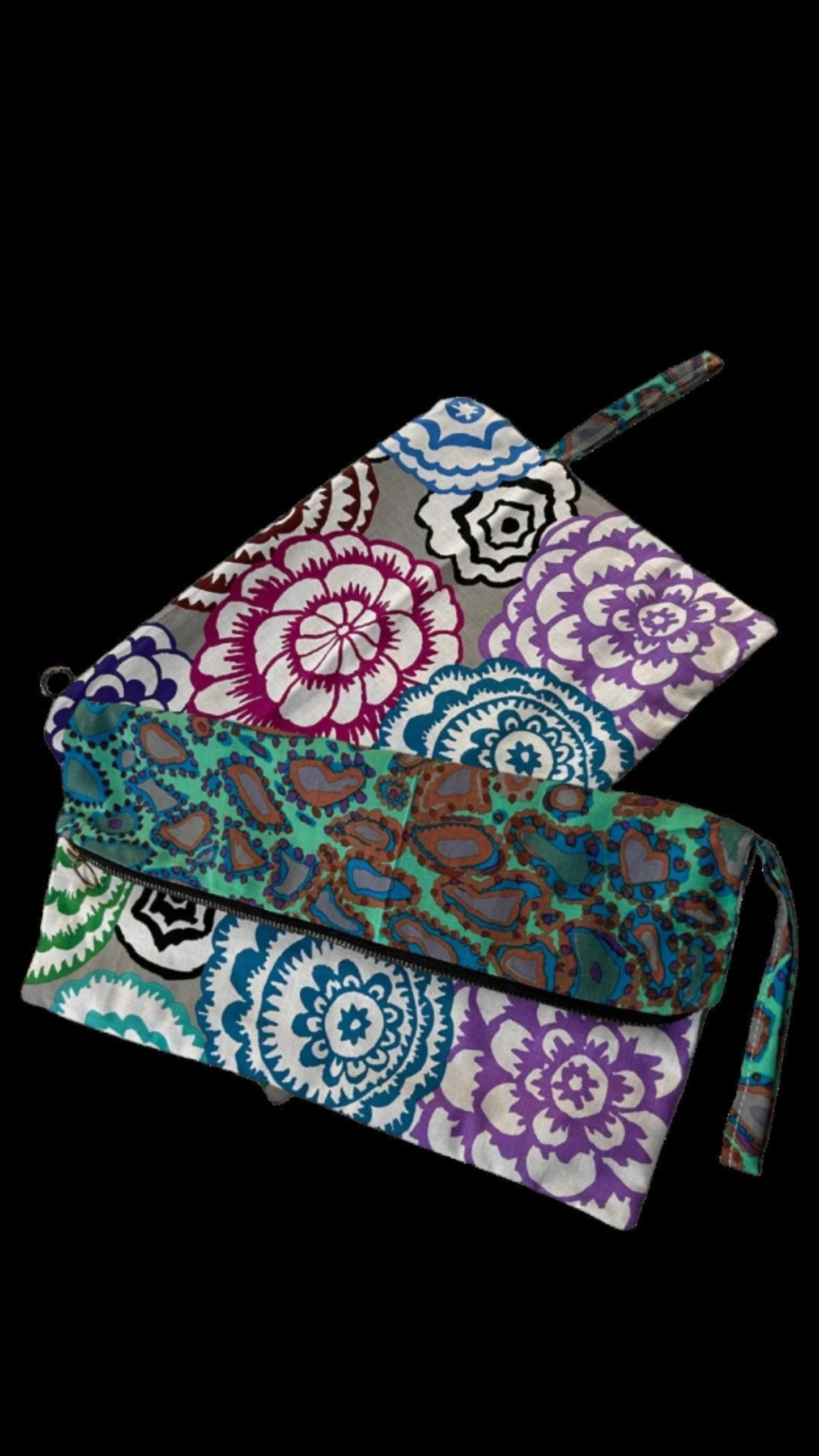 Bohemian Elegance: A Vibrant Cotton Purse