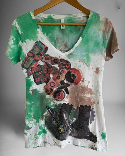Women’s Abstract Art V-Neck T-Shirt *